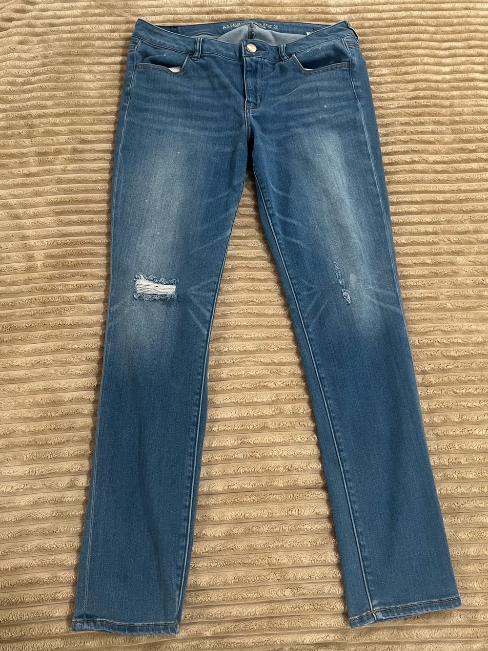 American Eagle Outfitters Jeggings Size 16 Long | Distressed Medium Wash Denim